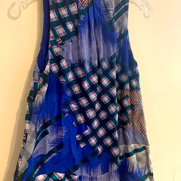 Madison marcus blue, check, plaid blouse sz M - Picture 2 of 3